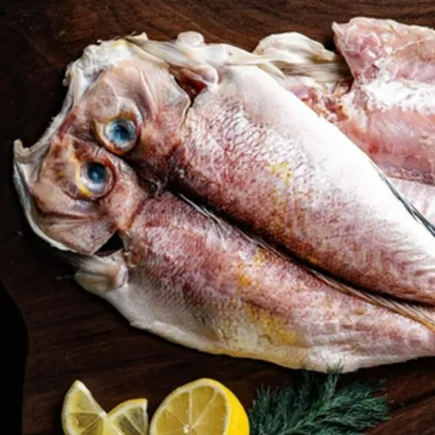 [제주직송] 100% 자연산 참 옥돔 "대" (1미 200g~270g), 2kg(8~10미), 1개