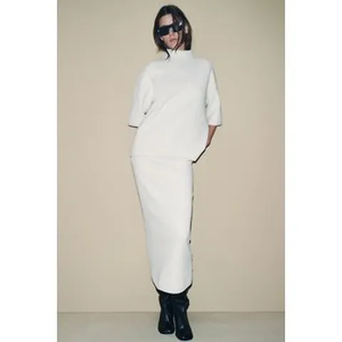 독일 자라 ZARA 252840 하이넥 니트 스웨터