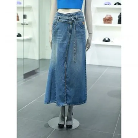 LFPDM24830BUX [럭키슈에뜨] 여성 언발란스 데님 롱 스커트 백화점 아울렛 (4457868)