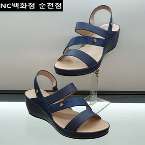 [에스콰이아] <단독특가 40%할인> 발이편한 컴포트+초경량 (5cm굽) 발등사선패턴 통굽 웨지힐 여성 샌들 #매장 BEST제품# [블루]