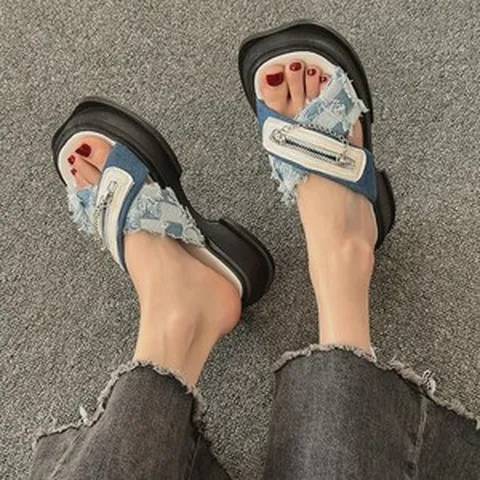 샌들 슬리퍼 여하 겉옷 2023 통통 mm 와이드 발 작은 대중 통굽 키높이 비치 크로스 샌들