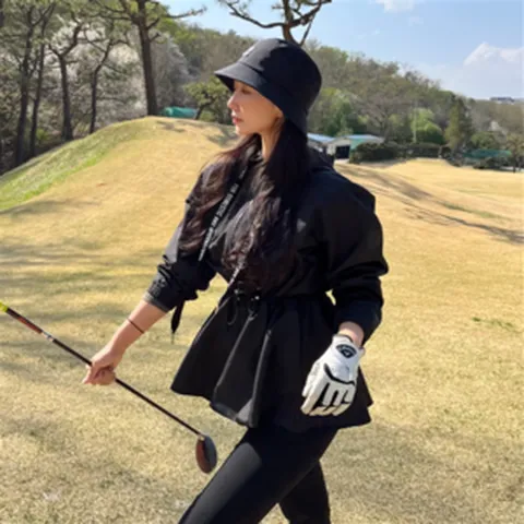 여성 골프웨어 방풍 바람막이 레터링 후드 점퍼 자켓 아우터 블랙