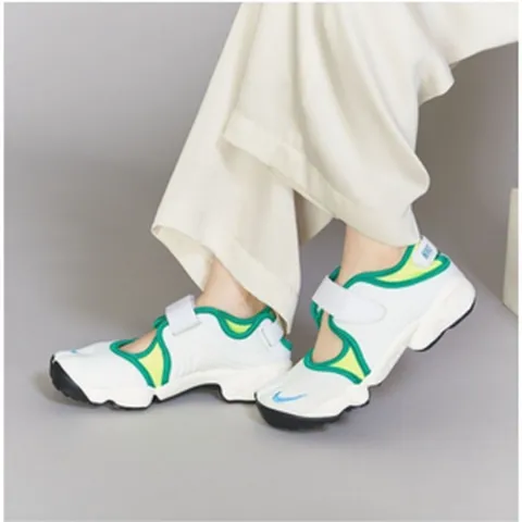 나이키 정품 에어 리프트 DX2939-100 샌달 타비슈즈