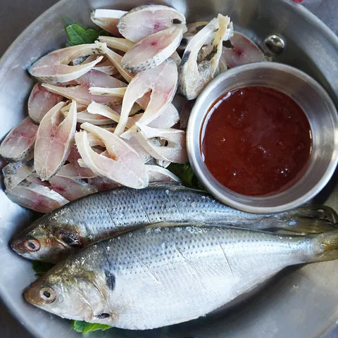 국내산 급냉 전어 1kg(9~18미 내외)