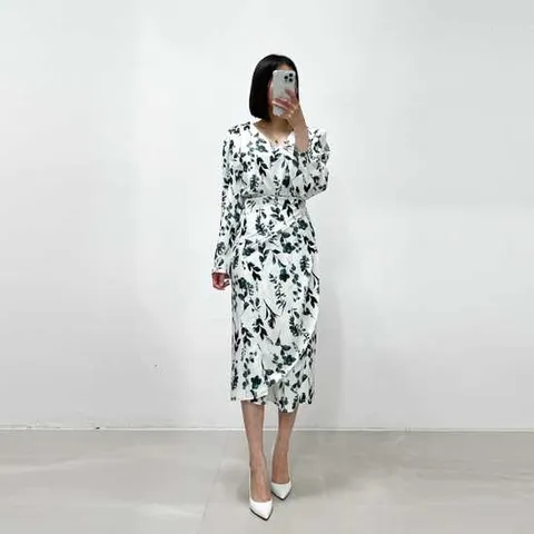 미즈큐즈 / 초록 꽃 잎사귀 브이넥 퍼프소매 랩원피스