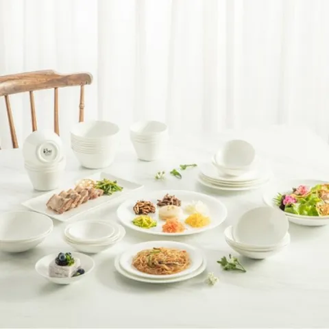 [ 롯데백화점 ][한국도자기]본차이나 더셰프 원형 화이트(백지) 4인 홈세트 17p