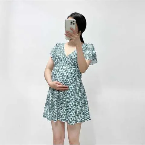미즈큐즈 / 그린 플라워 백리스 스트랩 브이넥 플레어 원피스 수