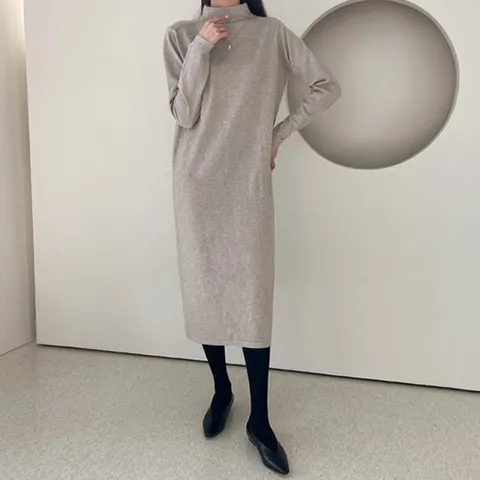 [어반프랑] 제롬  반목 폴라 니트 롱원피스