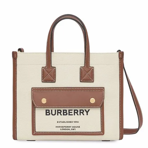 [버버리] 크로스백 미니 투톤 캔버스 레더 프레야 토트 8044143
