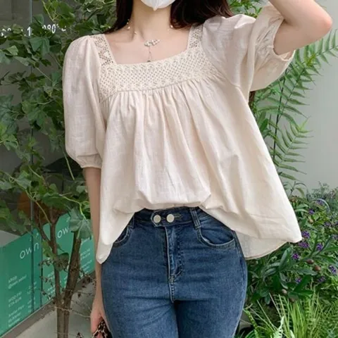 여름여자옷 꾸안꾸느낌 시원한 페미닌 자수 스퀘어넥 블라우스
