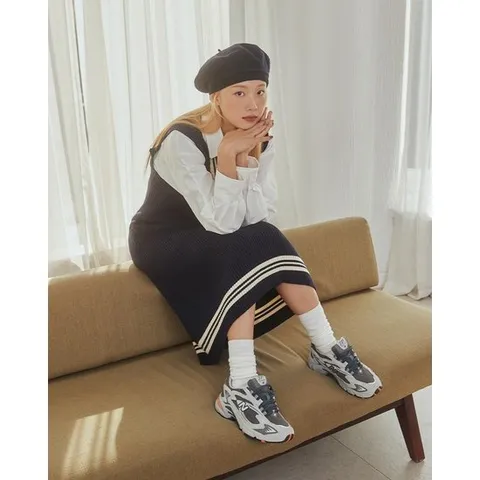 [ 롯데백화점 ][플라스틱아일랜드] 예쁜 브이넥 니트원피스