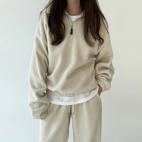 [이쁘다] 비기너 뽀글이 기모 맨투맨