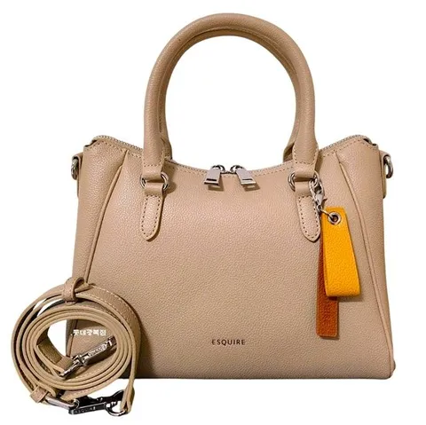 [ 롯데백화점 ][에스콰이아]소프트 참장식 포인트 심플 데일리 토트 크로스백 ECCSHB034BE