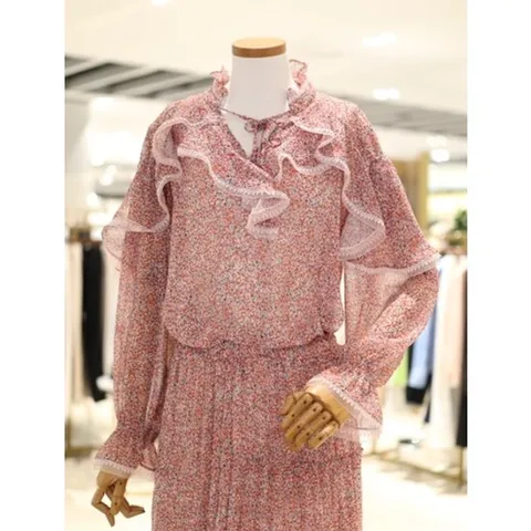 [ 현대백화점 ][현대백화점 도호] DX2BL130 셔링카라 러플 플라워 블라우스