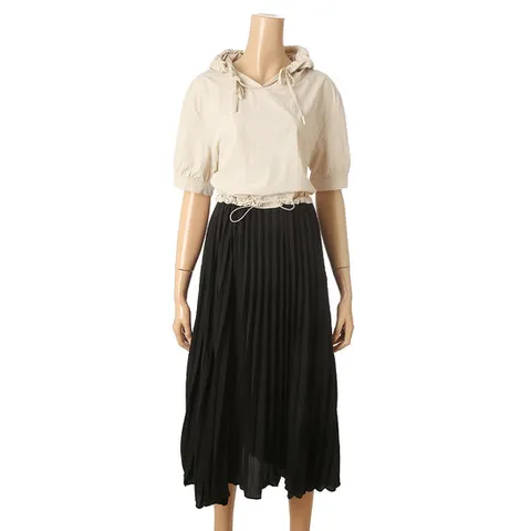 [ 롯데백화점 ][포커스]플리츠 후드넥 아노락 원피스_FM2F9OP0680