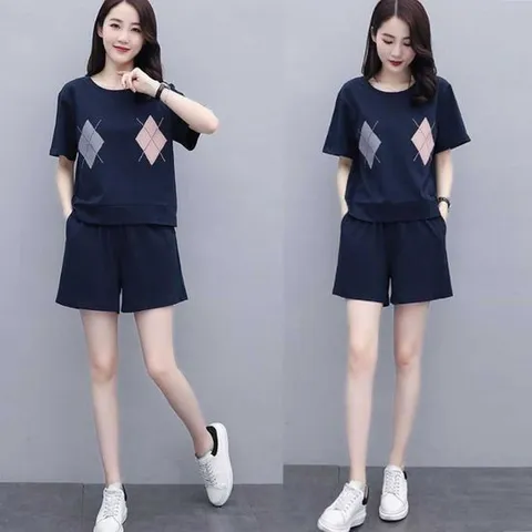 여름 스타일리시한 상하복 여자 반팔 반바지 세트 집앞 패션 외