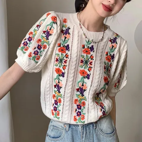 [몽드]한정수량원가판매/안나리아꽃자수꽈배기니트 mde2300462