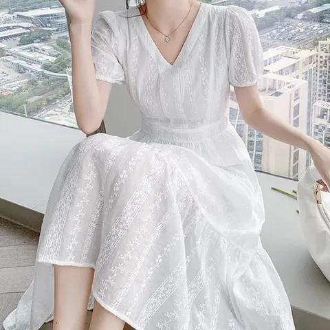 [휴드] 포렌드 러블리 브이라인 화이트 원피스