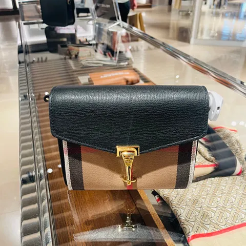 [2 color] 버버리 BABY MACKEN 숄더백 80670551,  80683341