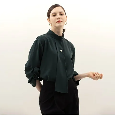 [막스까르띠지오] 버튼 타이 셔링 블라우스