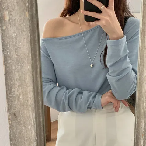 [드레스날다]글램라인 슬림 스판 언발 오프숄더 티셔츠