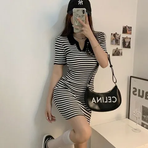 니트원피스 강조 스트라이프 카라 스판 미니 원피스