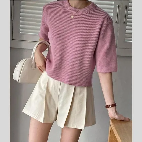 이너 반팔 라운드넥 루즈핏 니트 티셔츠 코디 룩