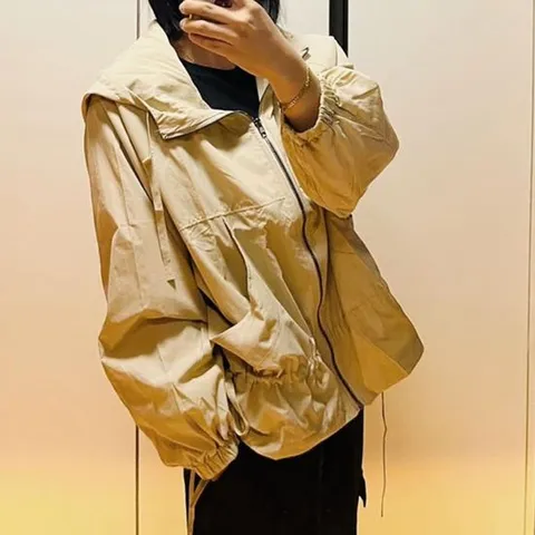 여성후드바람막이 밑단조임 영캐주얼 루즈핏 후드 여성 바람막이