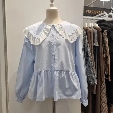 더이스트샵 HC06 레이스프릴블라우스 EV3CBL203