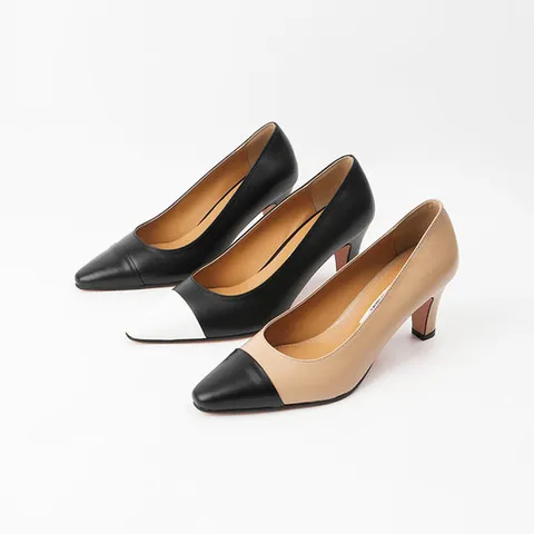 [ 롯데백화점 ][신난다슈] 여성 펌프스 구두 힐 7cm 소가죽 투톤 배색 SS2426