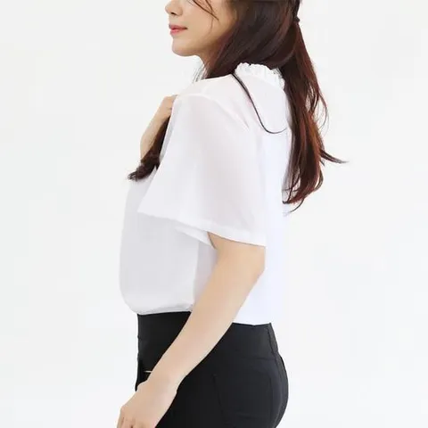 [국내생산] 꾸안꾸 넥셔링 쉬폰 블라우스