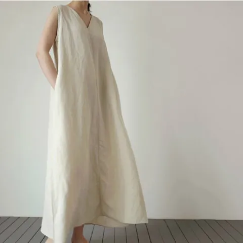 [모어씨유] 달리 나시 원피스 브이넥 민소매 롱원피스