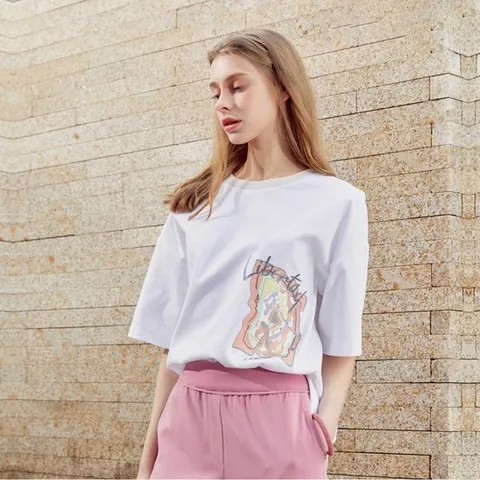 크레송 화이트 여성 아트 프린트 티 블라우스 C2221BL07_WH