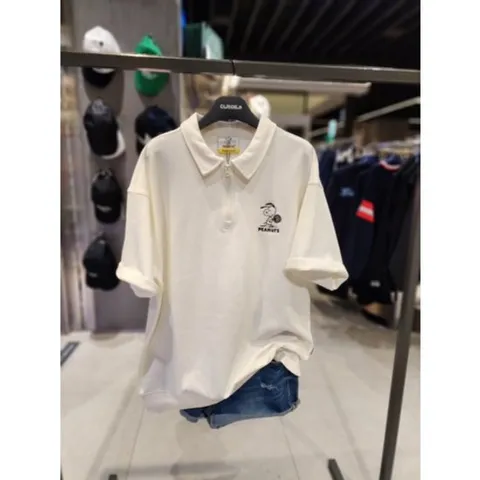 [ 현대백화점 ]클라이드 엔 FOBTS271M 남성용 스누피 카라 반집업 반팔티셔츠