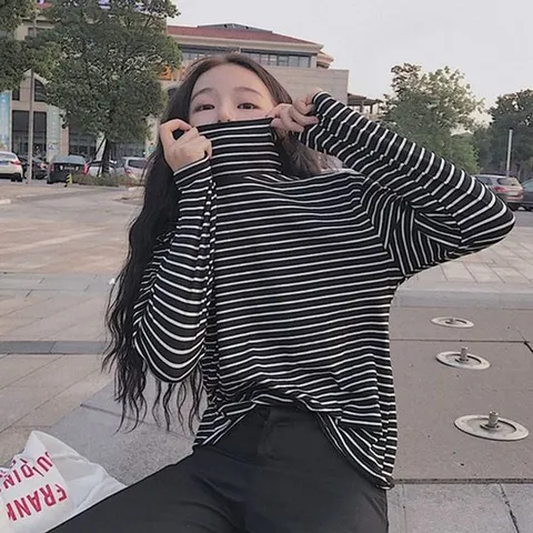 여성 루즈 스트라이프 터틀넥 긴팔 1P 목폴라 티셔츠