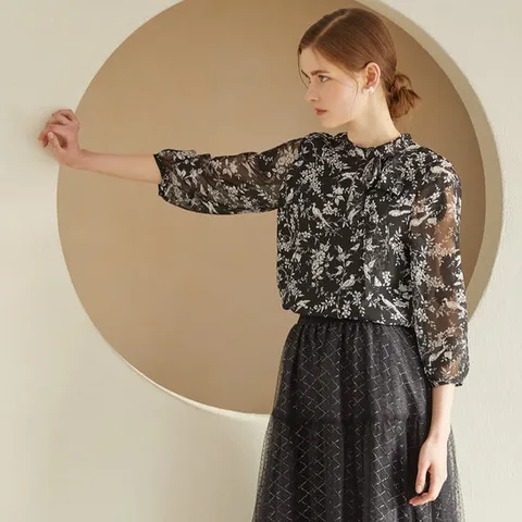 바띠 카리나 자카드 블라우스 블랙 엄마옷 홈쇼핑 인기 자체제작