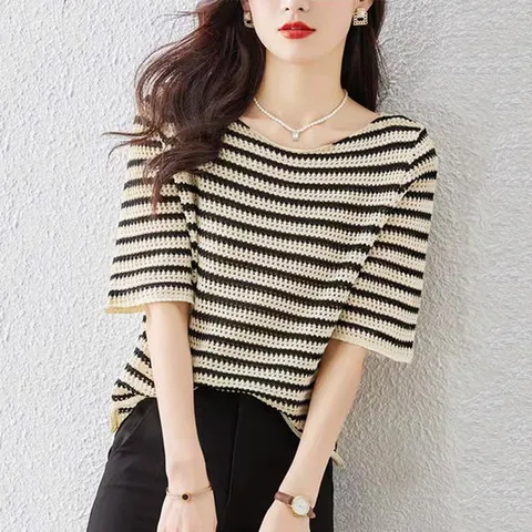 [이쁘다] 켄다 보트넥 스트라이프 5부 니트