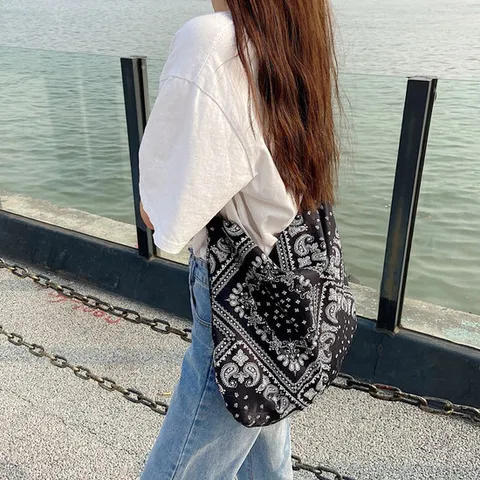 페이즐리 보부상가방 여성 여름숄더백 에코백 면소재 가벼운 휘뚜루마뚜루 여행크로스백