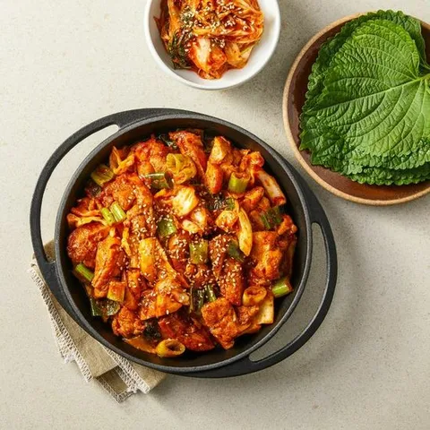 모두의맛집 수제비먹는닭갈비 닭갈비 3개입