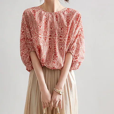 [오아즈] 플라워 칠부 라운드넥 퍼프 소매 블라우스 2color