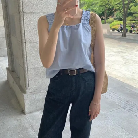 슈팅스타 /  빠른출고 셔링숄더 스퀘어넥 베이직 모던 나시 블라우스