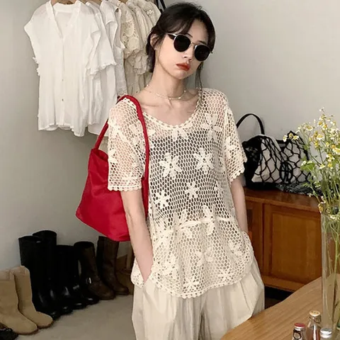 [이쁘다] 플라워 크로셰 패턴 반팔 니트