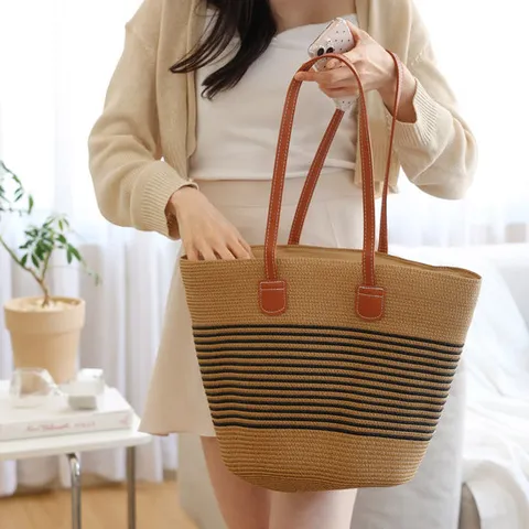 카리 밀짚 왕골 숄더백 여름 라탄가방 비치백 휴양지가방