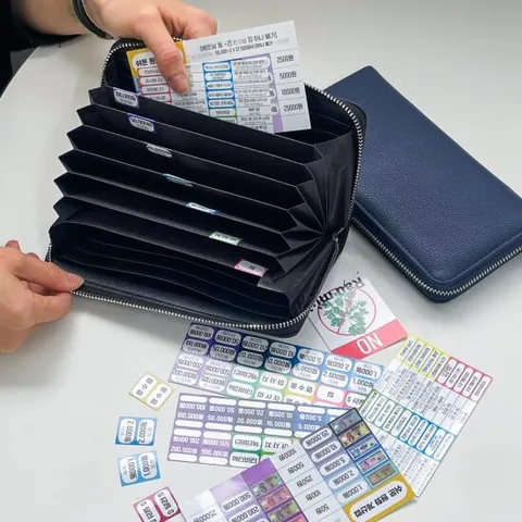 가죽 여행 지갑 베트남 동지갑 페소 바트 필리핀 몽골 + 스티커