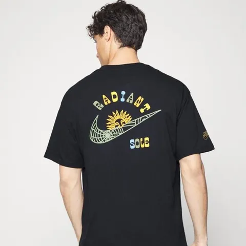 나이키 솔 크레프트 루즈핏 반팔 티셔츠 DR7960