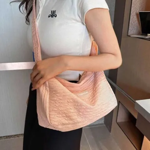 보세가방선물 여자 해외 여행 공항 패션 보부상 크로스 숄더 백