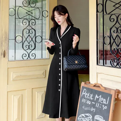 [시크라인] 앤드로 배색 숄카라 셔링 소매 플레어 원피스