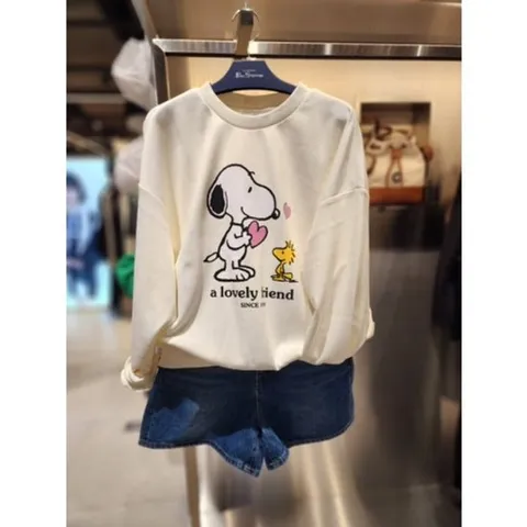 [ 현대백화점 ]클라이드 엔 FODTS974F 여성용 스누피 라운드 티셔츠