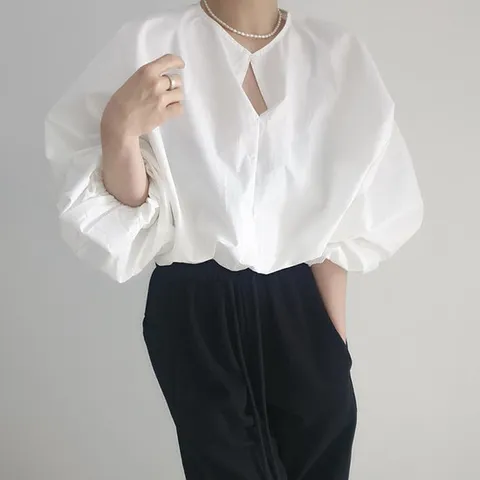 [에이시크] 우아 벌룬 루즈핏 블라우스 C24CBL633
