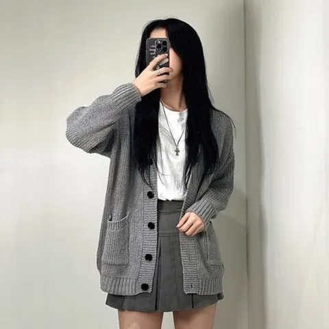 여성 루즈핏 니트 단추 가디건 오버핏 브이넥 그레이 간절기